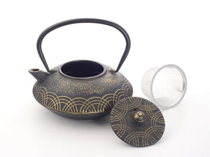 Чугунен чайник черно-златен с релеф Anhao 850 мл